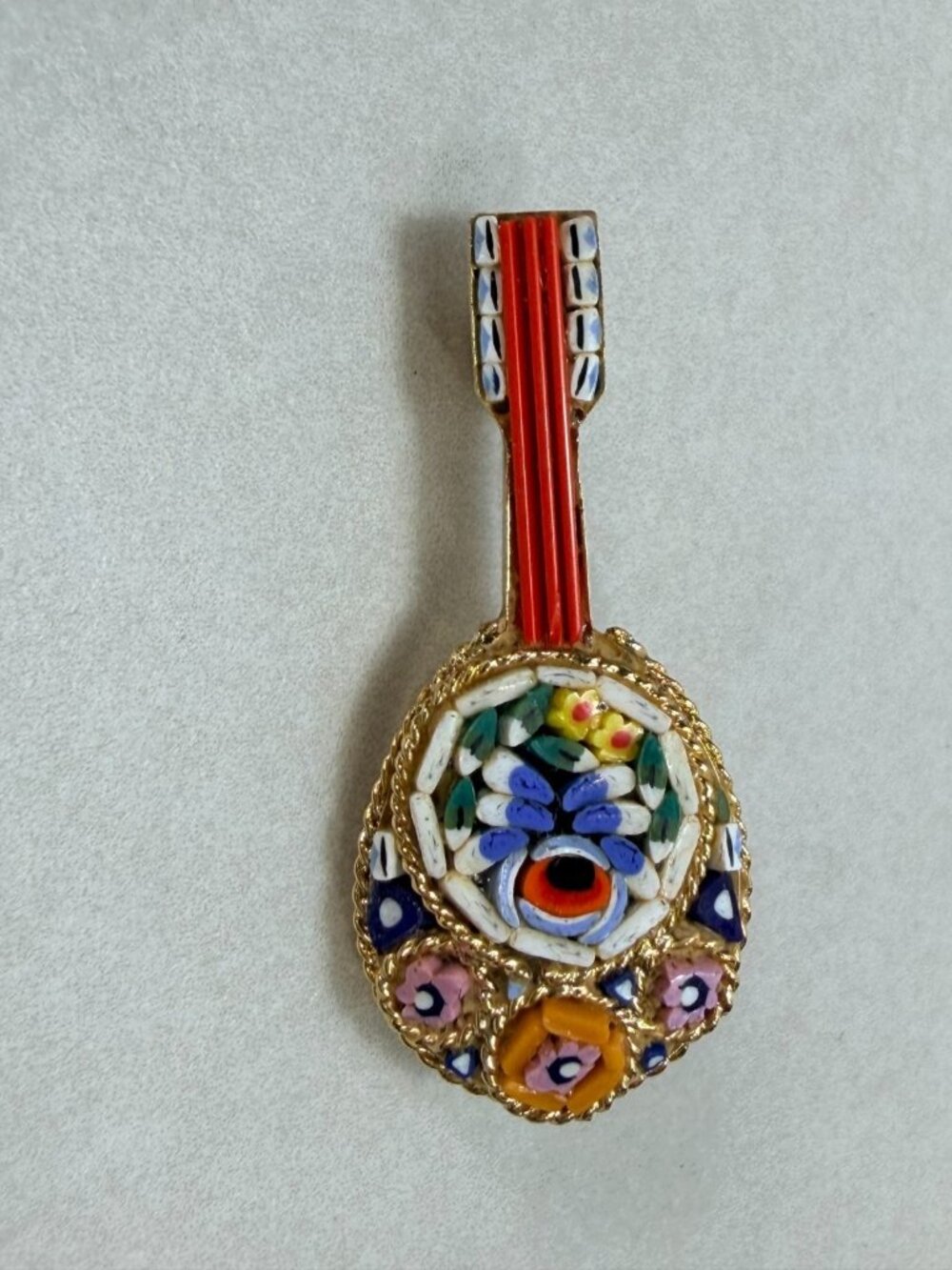 Vintage Italian Micro Mosaic Mandolin Guitar Brooch Gold Tone Floral Italy Rare - Picture 1 of 5